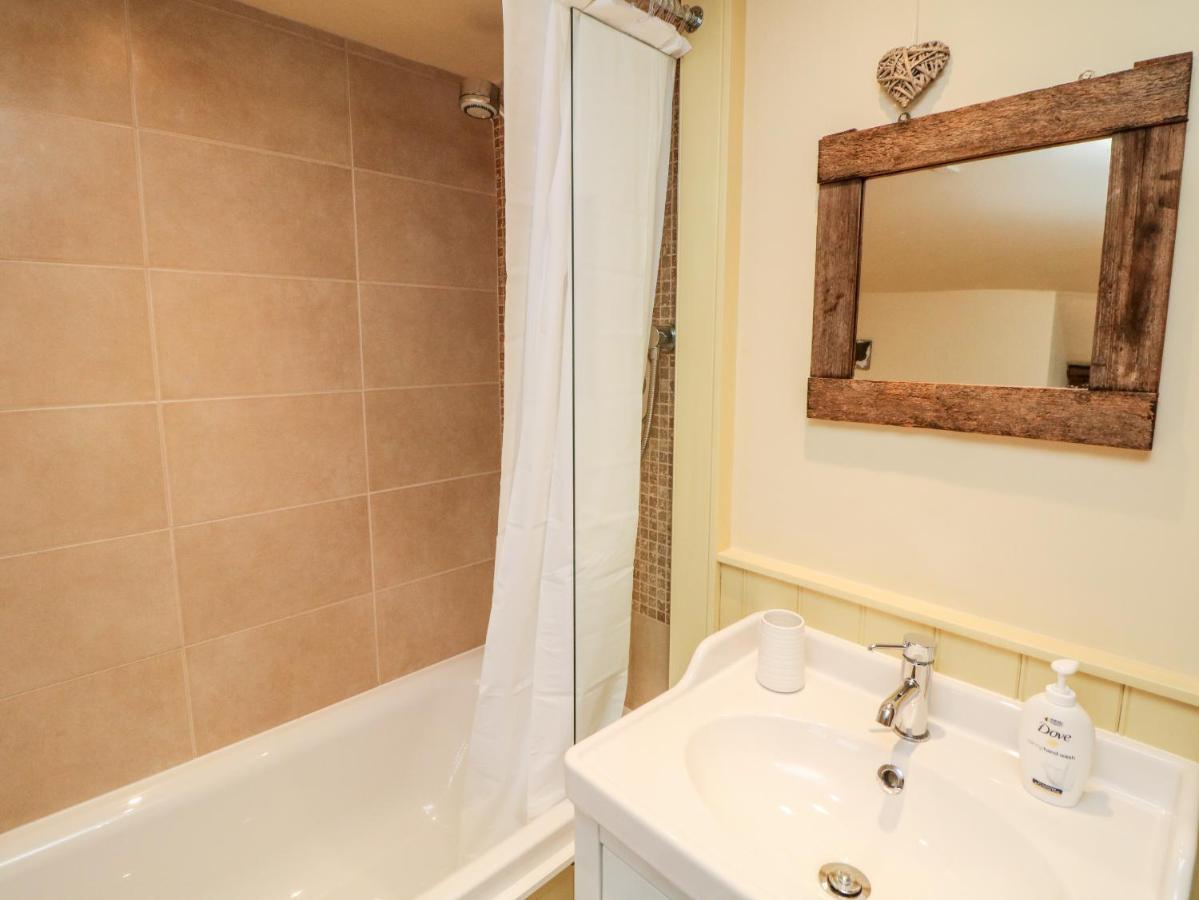 Kempshill Cottage Тайдсуел Екстериор снимка