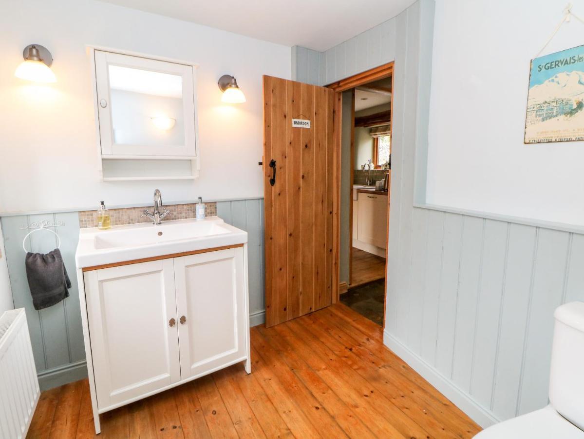 Kempshill Cottage Тайдсуел Екстериор снимка